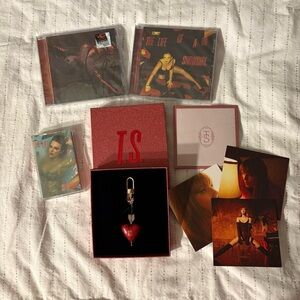 Taylor Swift The Life Of A Showgirl Signed Cd Box Set Bundle